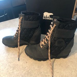 Sorel Lexie Wedge Boot Sz. 9.5